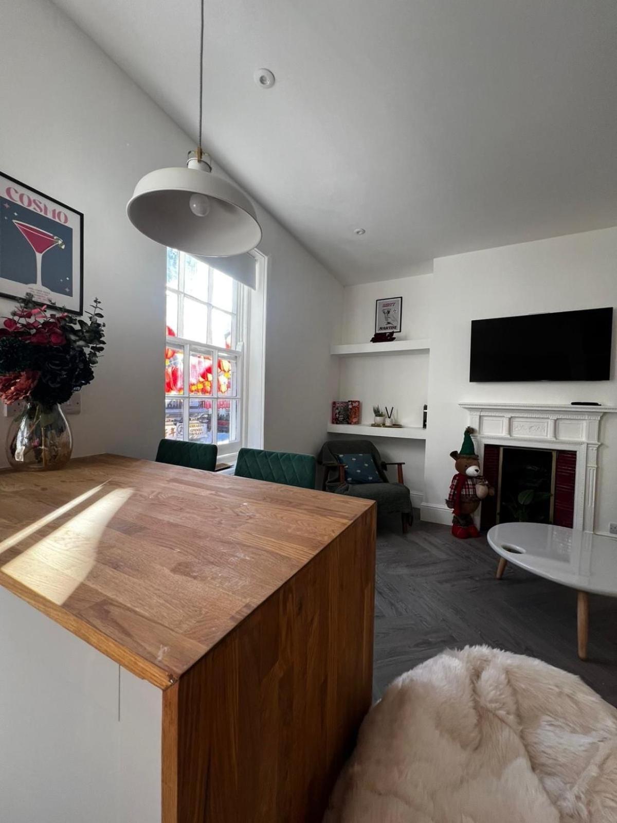Soho Gem! 2-bedroom Mansion Flat Appartamento